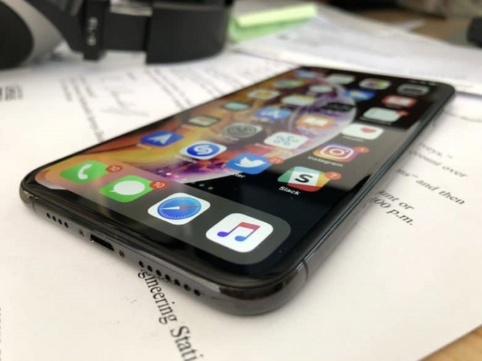 iPhone XS Max 780x585