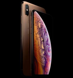 Apple iPhone Xs combo gold 09122018 big.jpg.large 768x960